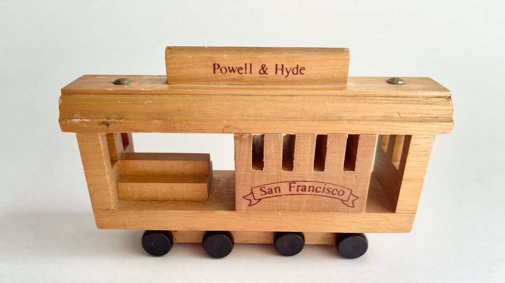 San Francisco Powell & Hyde Wooden Cable Car Toy Souvenir